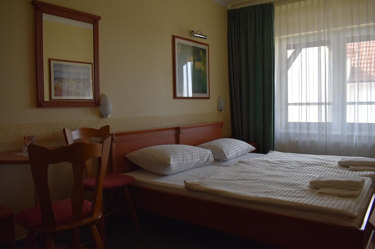 Paprika Panzio Bed & Breakfast Hegyeshalom Exterior photo